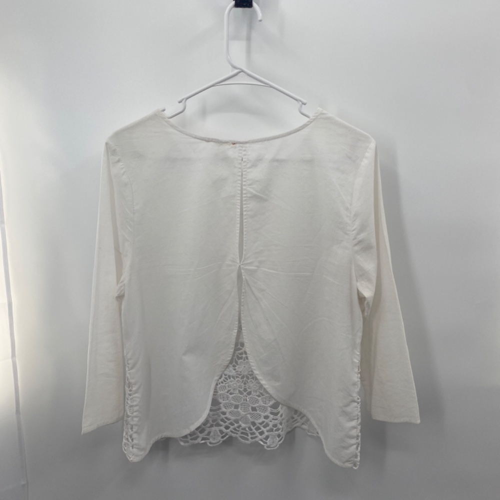 InTu white blouse Size Large - Picture 3 of 8